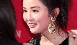 女星黑料女曝吃瓜網站,女星黑料曝光，吃瓜網站成焦點