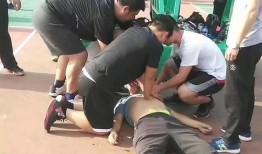 體育生欄桿救人操視頻吃瓜,體育生英勇救人瞬間引網友熱議